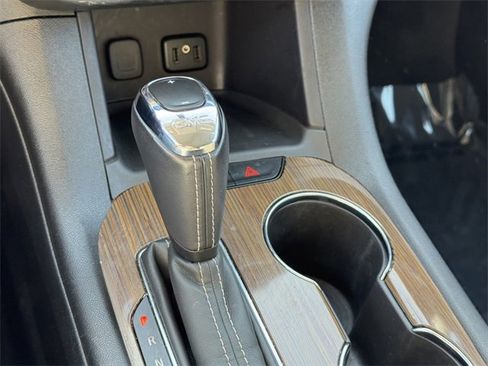 Certified 2018 GMC Acadia SLE image 15