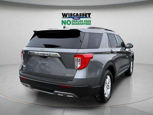 Used 2023 Ford Explorer XLT w/ Equipment Group 202A AWD/4WD image 31