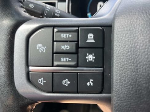 Used 2023 Ford F150 Lariat w/ Equipment Group 502A High AWD/4WD image 33