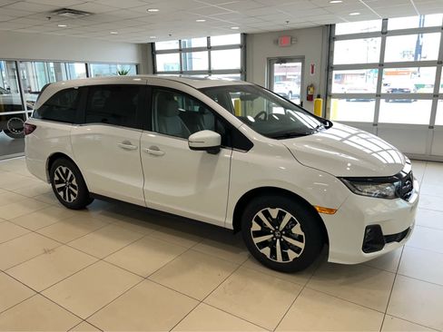 New 2026 Honda Odyssey EX-L image 1