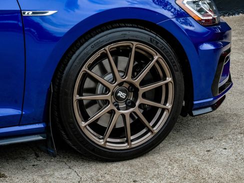 Used 2019 Volkswagen Golf R 4-Door AWD/4WD image 72
