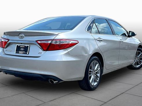 Used 2016 Toyota Camry SE FWD image 13