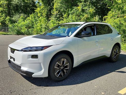 New 2026 Subaru Solterra AWD/4WD image 2