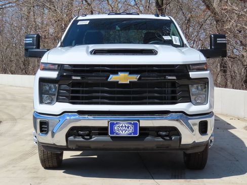 New 2026 Chevrolet Silverado 3500 W/T w/ WT Convenience Package AWD/4WD image 15