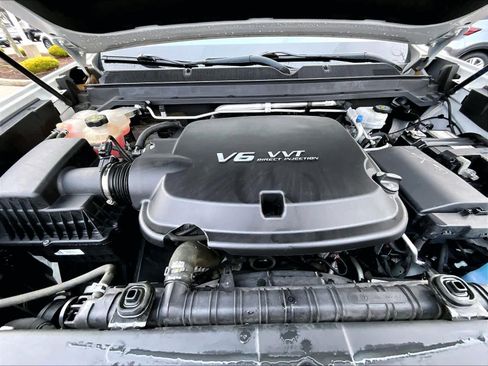 Used 2021 GMC Canyon Denali image 28