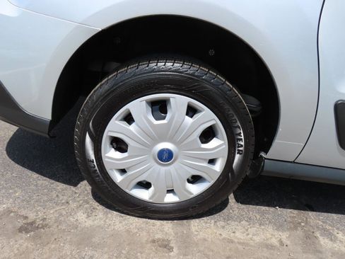 Used 2020 Ford Transit Connect XLT FWD image 13