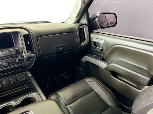 Used 2018 Chevrolet Silverado 1500 LTZ Z71 w/ Midnight Edition AWD/4WD image 27