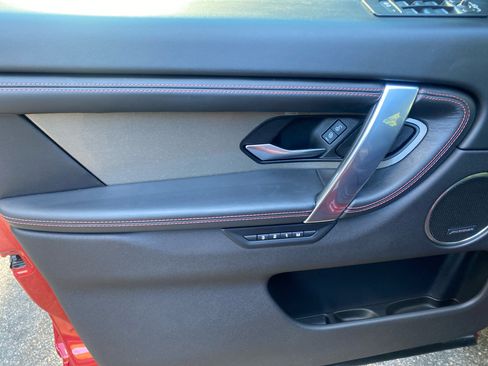 Used 2020 Land Rover Discovery Sport SE R-Dynamic image 29