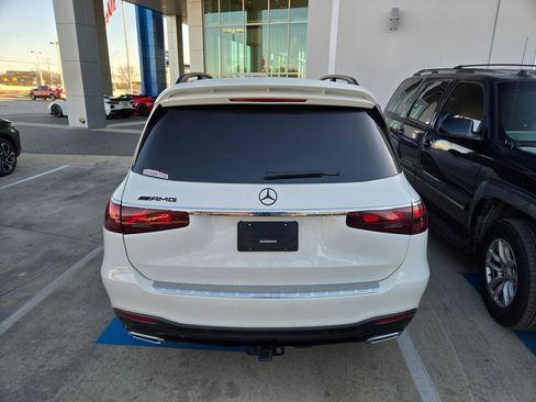 Used 2024 Mercedes-Benz GLS 450 4MATIC image 5