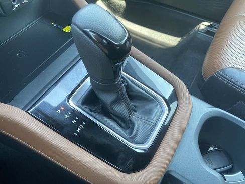 Used 2025 Subaru Forester Touring AWD/4WD image 19