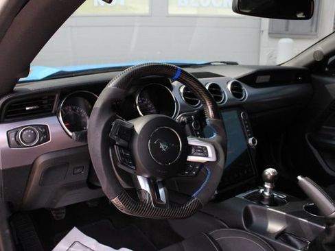 Used 2017 Ford Mustang GT w/ Black Accent Package RWD image 2