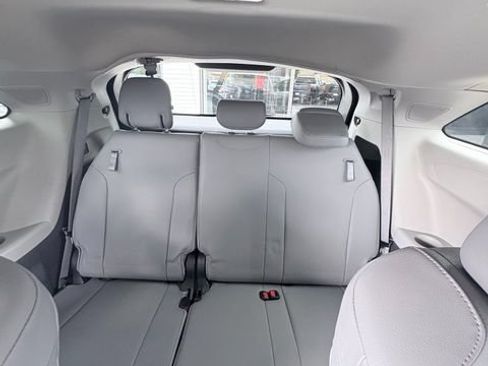Used 2022 Toyota Sienna XLE w/ XLE Plus Package AWD/4WD image 22