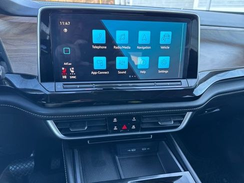 Certified 2024 Volkswagen Atlas SE image 26