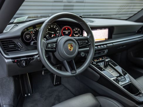 Certified 2021 Porsche 911 Carrera S RWD image 4
