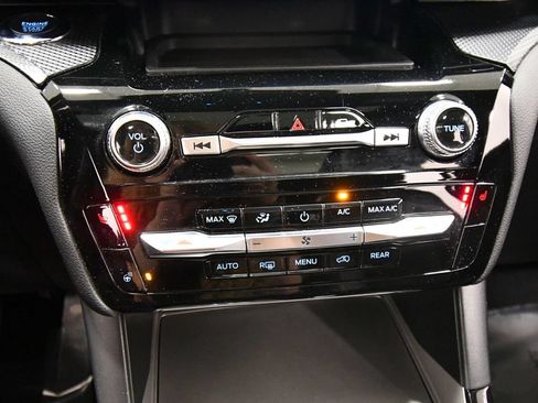 Used 2023 Ford Explorer ST-Line w/ Class IV Trailer Tow Package AWD/4WD image 26