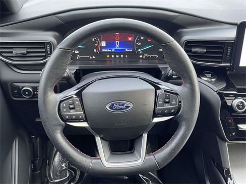 Used 2023 Ford Explorer ST-Line w/ Class IV Trailer Tow Package image 10