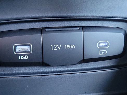 New 2026 Hyundai Venue SE image 13