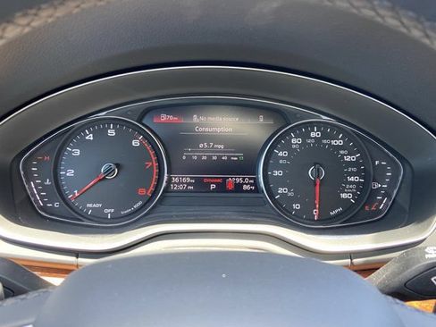 Used 2023 Audi Q5 2.0T Premium w/ Convenience Package AWD/4WD image 14