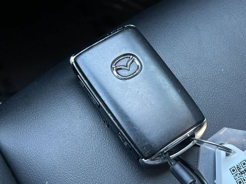 Used 2024 MAZDA MAZDA3 s FWD image 28