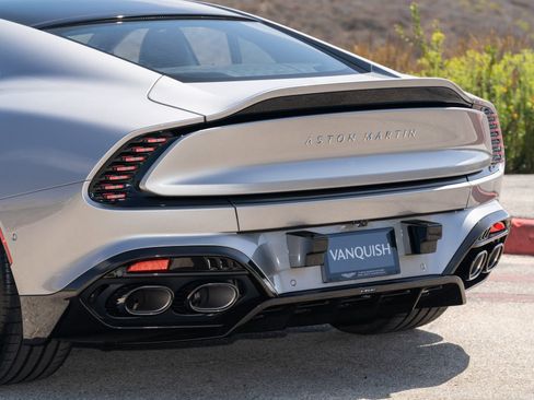 Used 2026 Aston Martin Vanquish RWD image 24