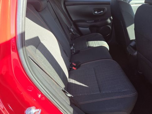 Used 2025 Honda HR-V Sport image 21