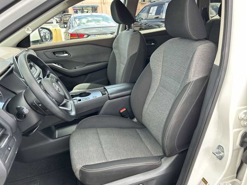 Used 2023 Nissan Rogue SV FWD image 13
