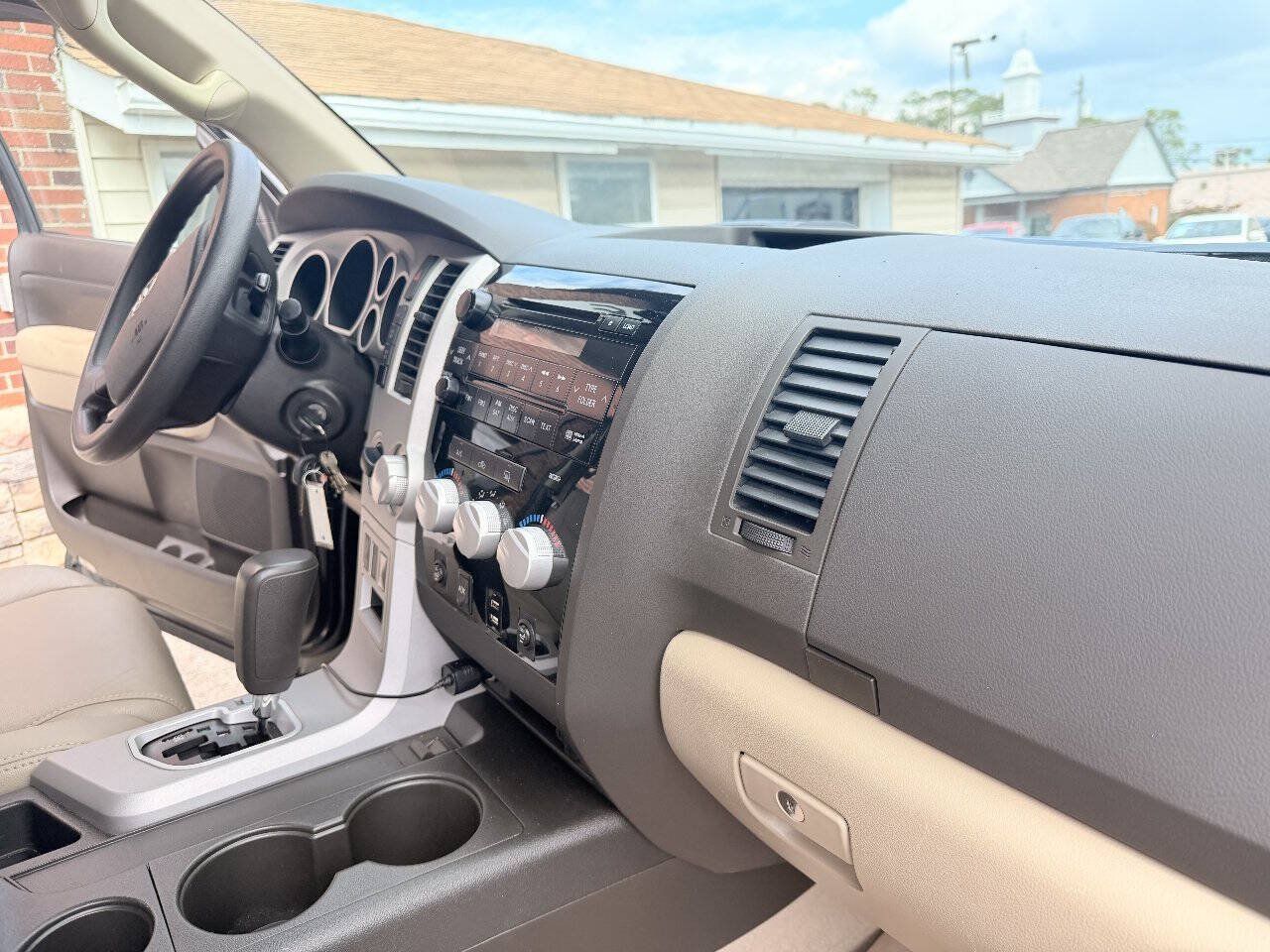 Used 2008 Toyota Tundra 4x4 Double Cab image 16