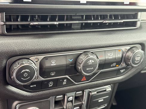 New 2026 Jeep Wrangler Unlimited Sport AWD/4WD image 16
