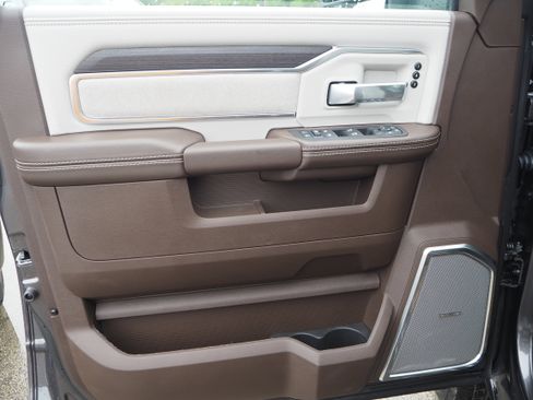 New 2025 RAM 2500 Laramie image 26