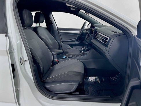 Certified 2025 Volkswagen Jetta Sport FWD image 26