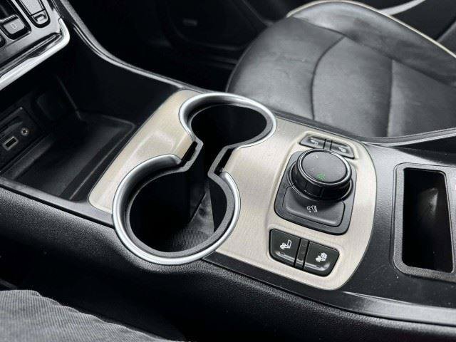 Used 2019 GMC Terrain Denali AWD/4WD image 32