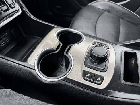 Used 2019 GMC Terrain Denali AWD/4WD image 32