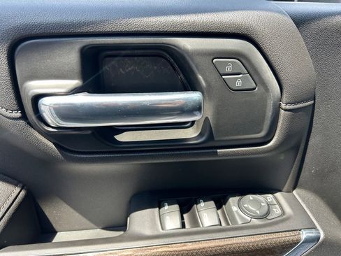 Used 2022 Chevrolet Silverado 2500 LT AWD/4WD image 45
