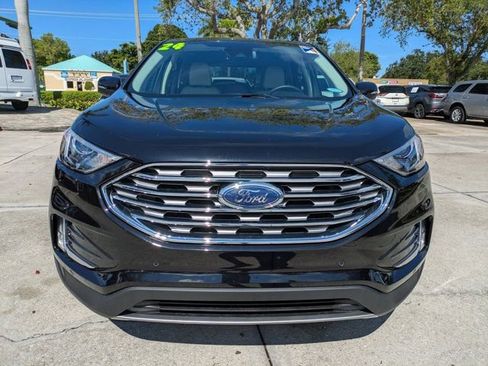 Certified 2024 Ford Edge Titanium image 8