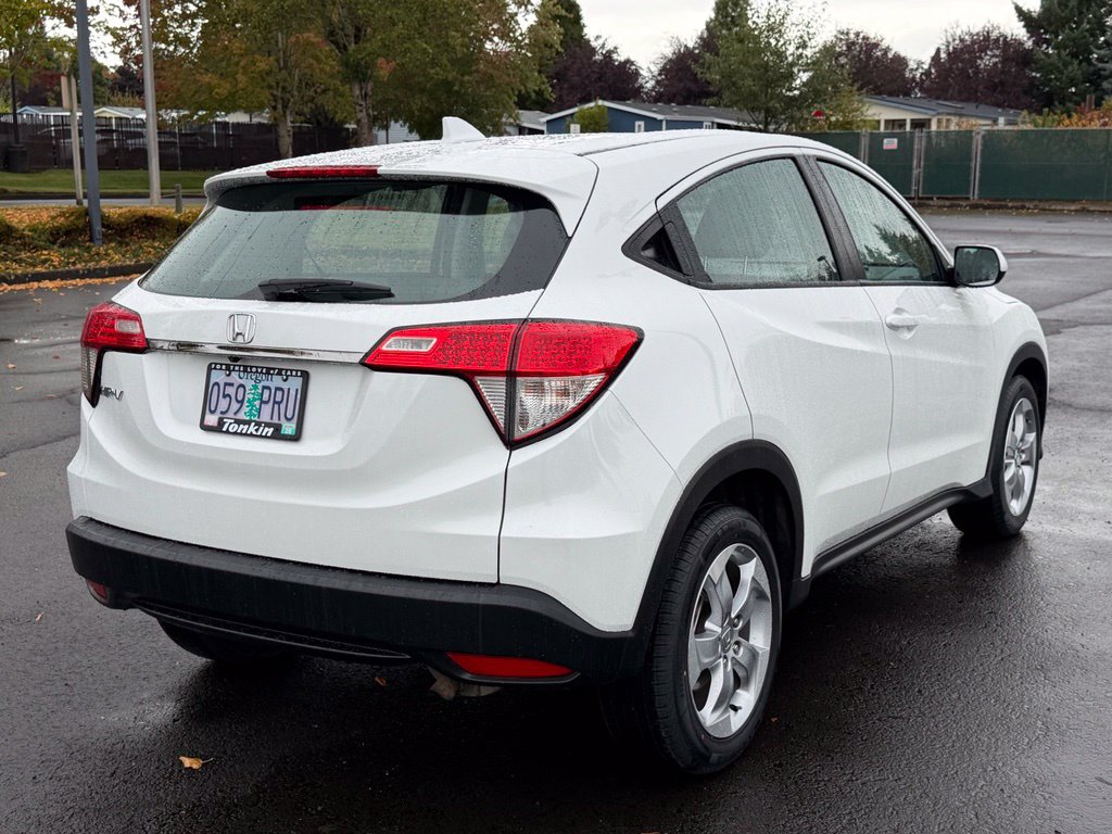 Used 2021 Honda HR-V LX image 8