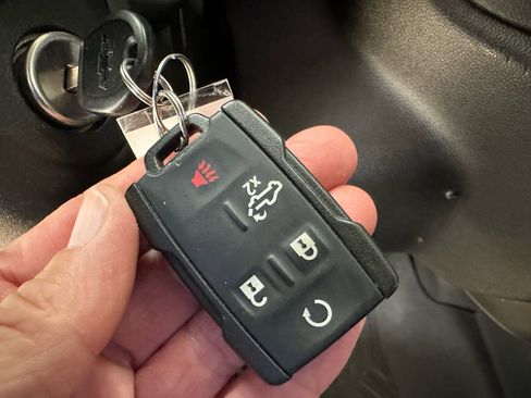 Used 2021 Chevrolet Silverado 1500 Custom Trail Boss w/ LPO, Dark Essentials Package image 43