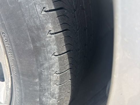 Used 2010 Lincoln MKZ FWD image 14