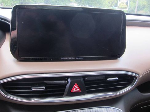 Used 2023 Hyundai Santa Fe Limited AWD/4WD image 16