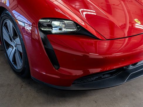 Used 2022 Porsche Taycan 4S image 17