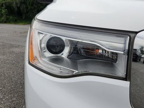Used 2019 GMC Acadia SLT AWD/4WD image 7