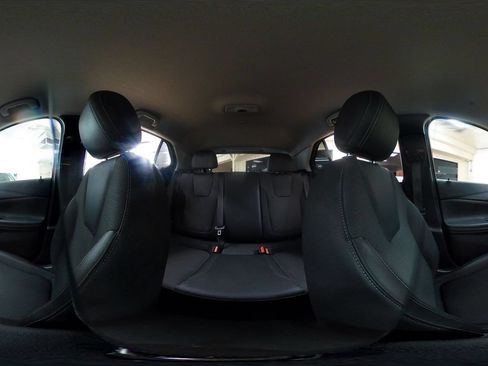 Used 2025 Buick Encore GX Preferred FWD image 41