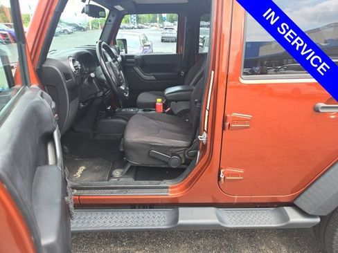 Used 2014 Jeep Wrangler Unlimited Sport w/ Quick Order Package 24S AWD/4WD image 9