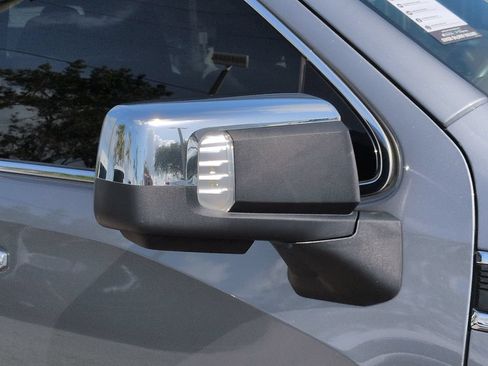 Used 2021 GMC Sierra 1500 SLT AWD/4WD image 12