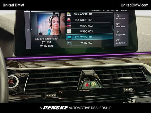 Used 2022 BMW 530e w/ Premium Package image 8