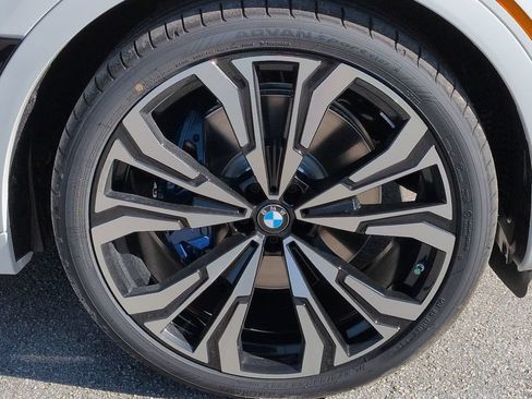 New 2027 BMW X7 M60i AWD/4WD image 11
