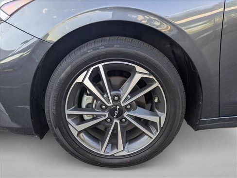 Used 2023 Kia Forte LXS w/ LXS Technology Package FWD image 24