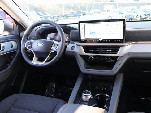 New 2026 Ford Explorer Active image 14