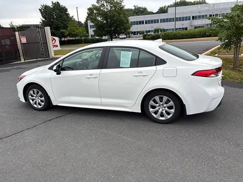 Used 2024 Toyota Corolla LE FWD image 14