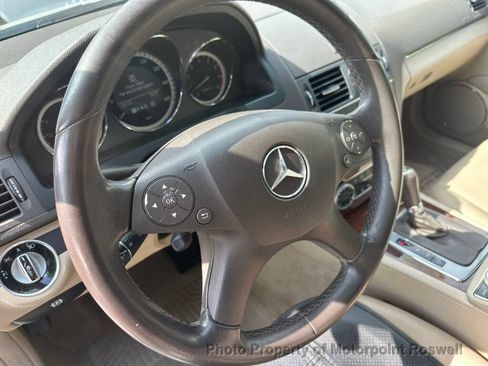 Used 2011 Mercedes-Benz C 300 Sedan image 18