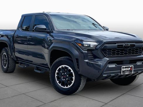 Used 2024 Toyota Tacoma TRD Off-Road AWD/4WD image 3
